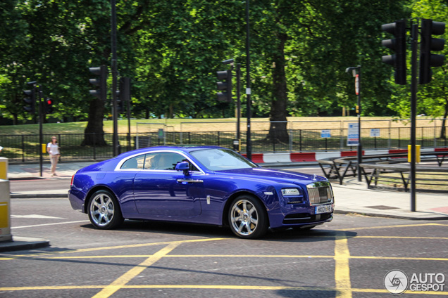 First Rolls-Royce Wraith is now spotted in London